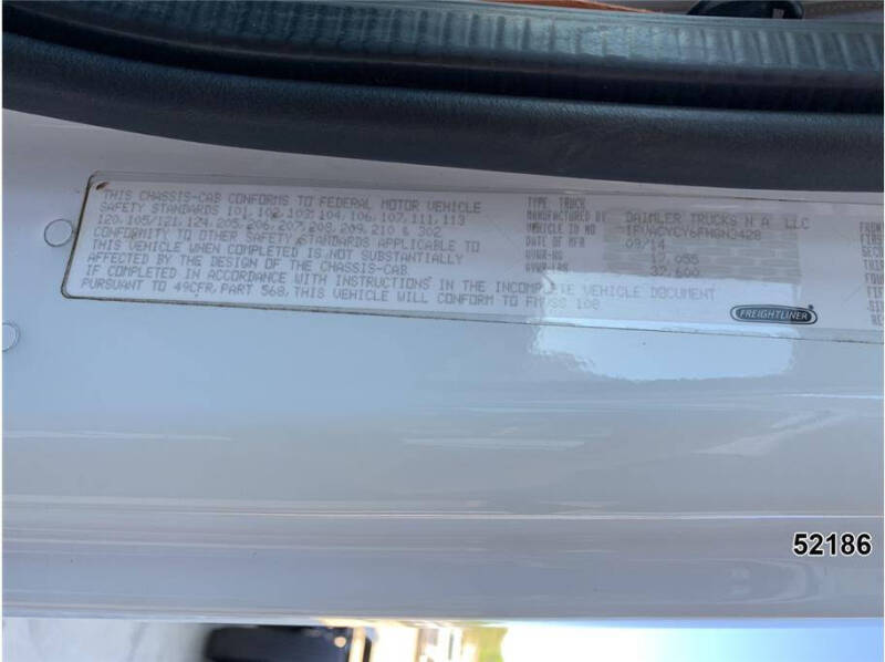 2015 Freightliner M2 106
