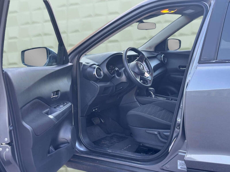 2024 Nissan Kicks SV