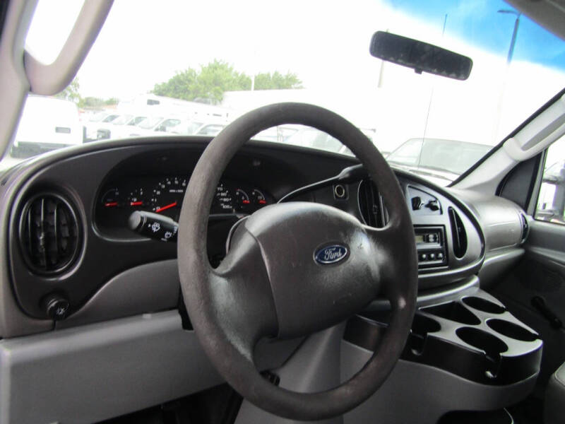 2008 Ford E-Series E-250