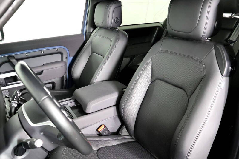 2023 Land Rover Defender 90 S