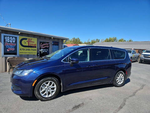 2017 Chrysler Pacifica for sale at CarTime in Rogers AR