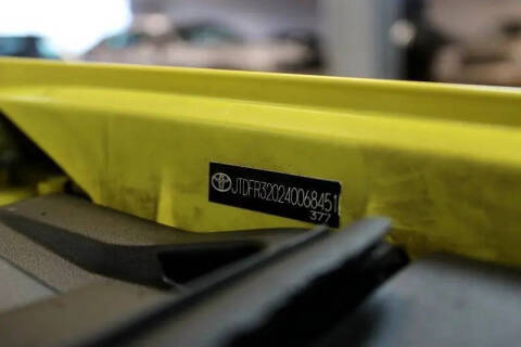 2004 Toyota MR2 Spyder