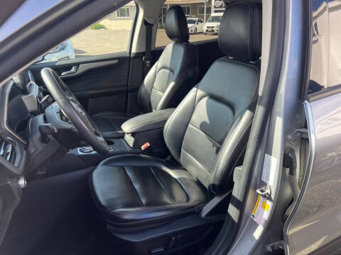 2022 Ford Escape SEL