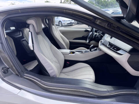 2016 BMW i8