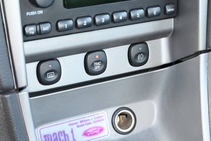 2004 Ford Mustang Mach 1 Premium