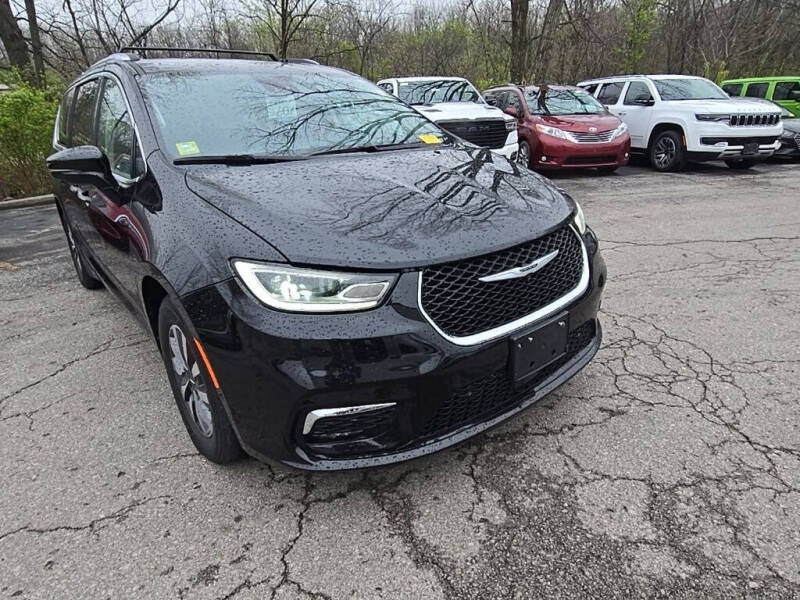 2021 Chrysler Pacifica Hybrid Touring L