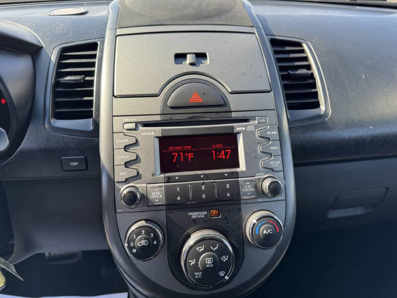 2011 Kia Soul +