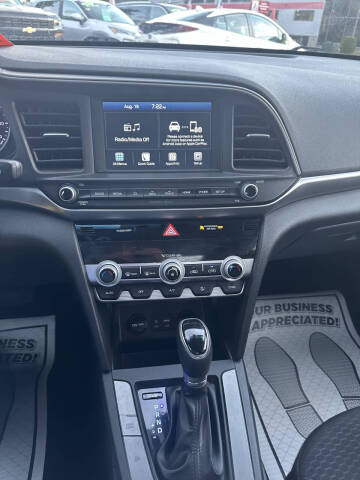 2020 Hyundai Elantra SEL