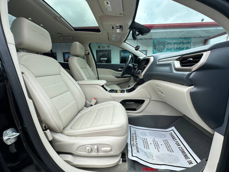 2020 GMC Acadia Denali