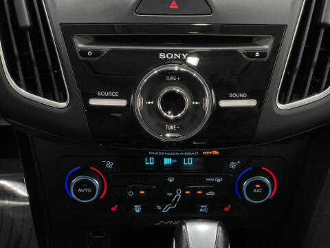 2017 Ford Focus Titanium