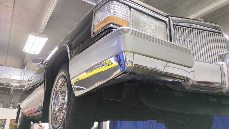 1990 Cadillac Brougham