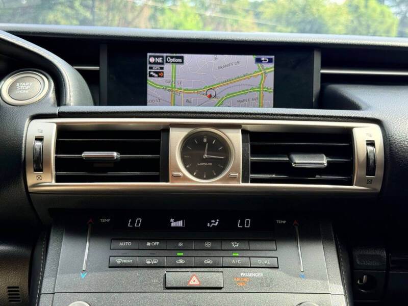 2016 Lexus IS 200t