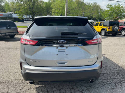 2020 Ford Edge SE