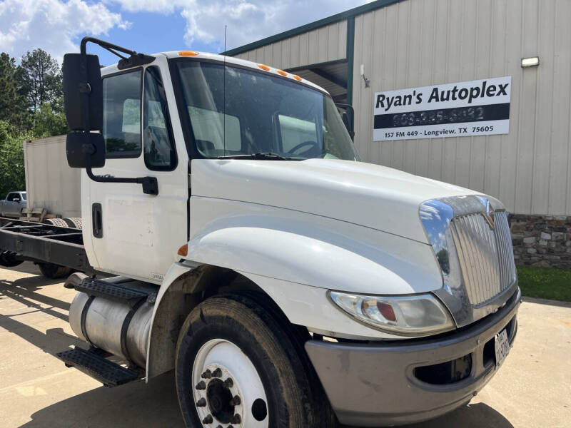 2013 International MA025 Regular Cab