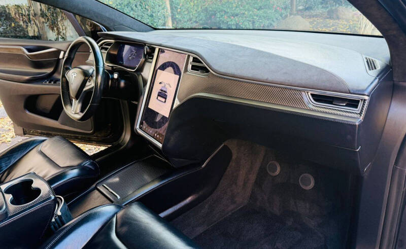 2017 Tesla Model X 75D