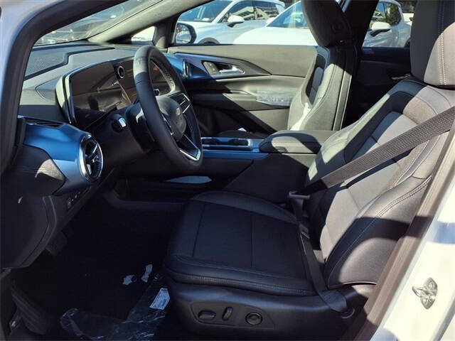 2026 Chevrolet Equinox EV LT 2