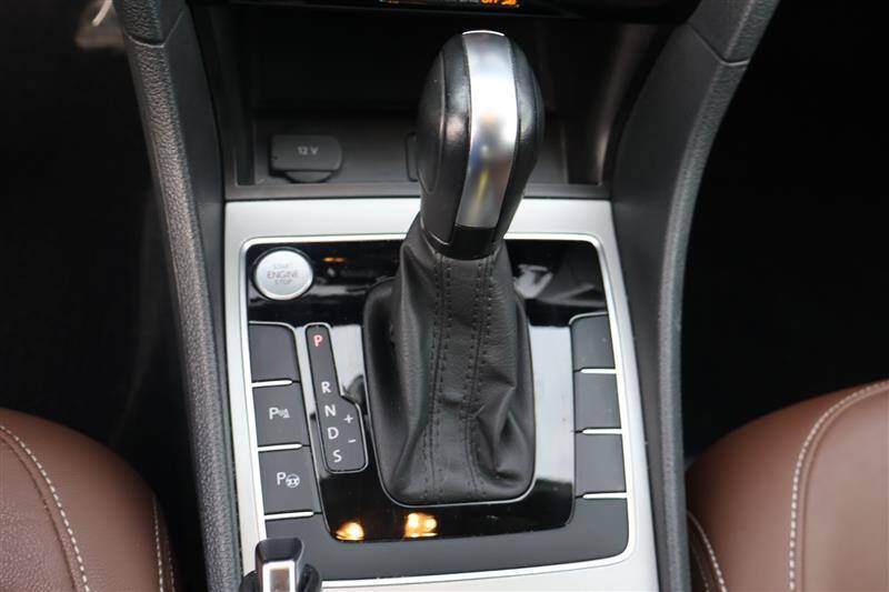 2022 Volkswagen Passat Limited Edition