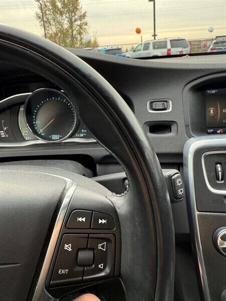 2015 Volvo V60 T5 Drive-E Premier Plus