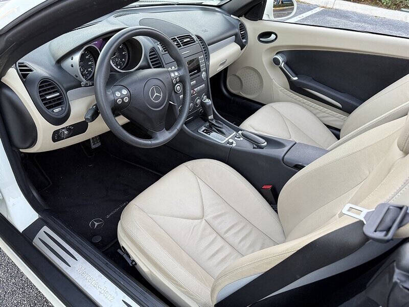 2007 Mercedes-Benz SLK 27