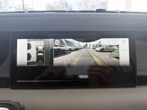 2023 Land Rover Defender 110 SE