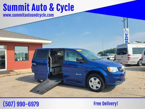 2013 Dodge Grand Caravan for sale at Summit Auto & Cycle in Zumbrota MN