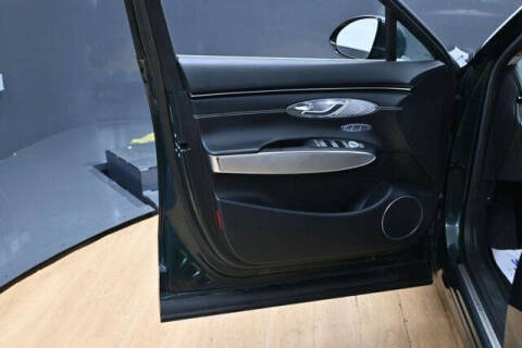 2024 Genesis Electrified GV70