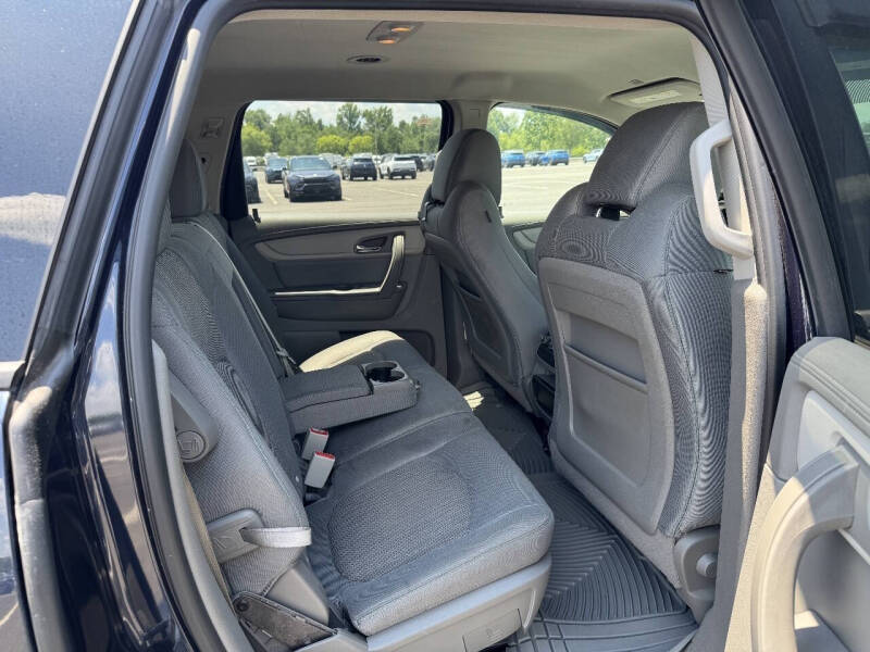 2017 Chevrolet Traverse LS