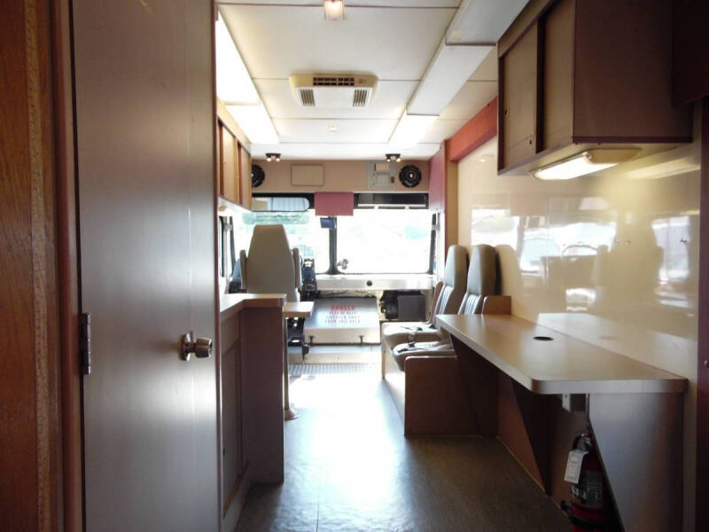 2003 Freightliner MT55 Chassis