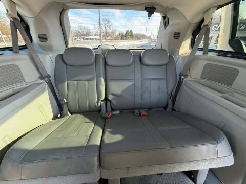 2010 Chrysler Town and Country Touring