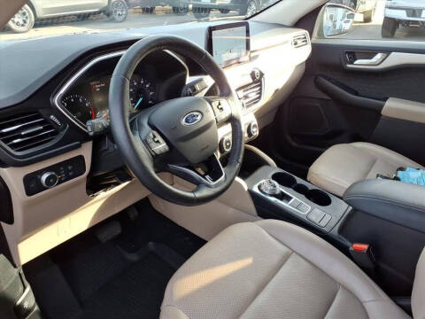 2020 Ford Escape SEL