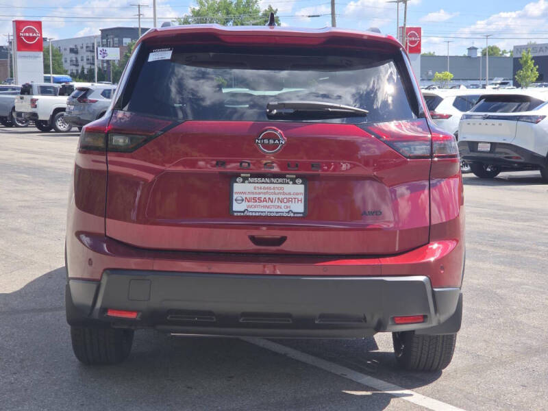 2026 Nissan Rogue Dark Armor