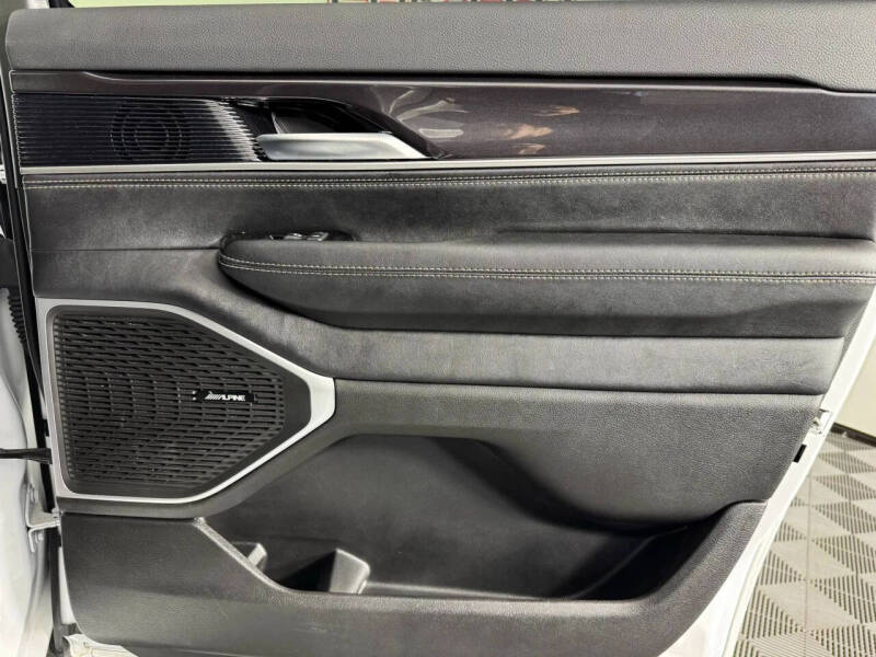 2024 Jeep Wagoneer L