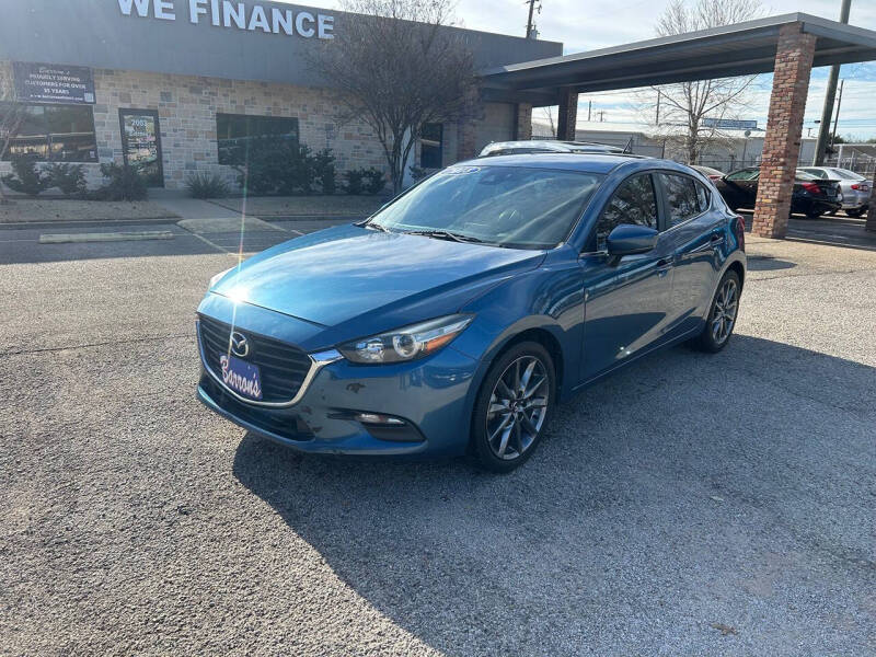 2018 Mazda MAZDA3 Touring