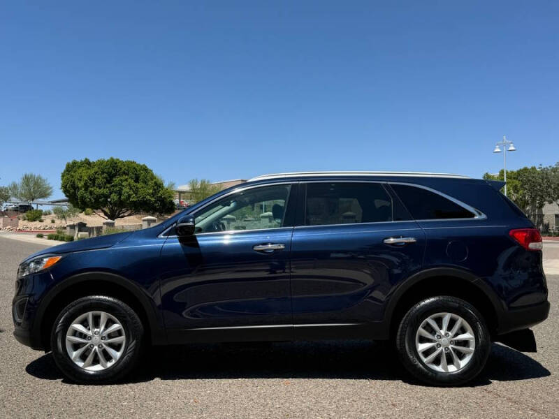 2016 Kia Sorento LX