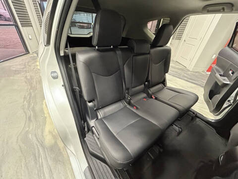 2016 Toyota Prius v Five