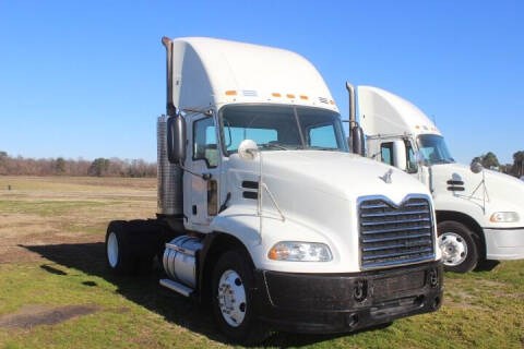 2009 Mack Pinnacle