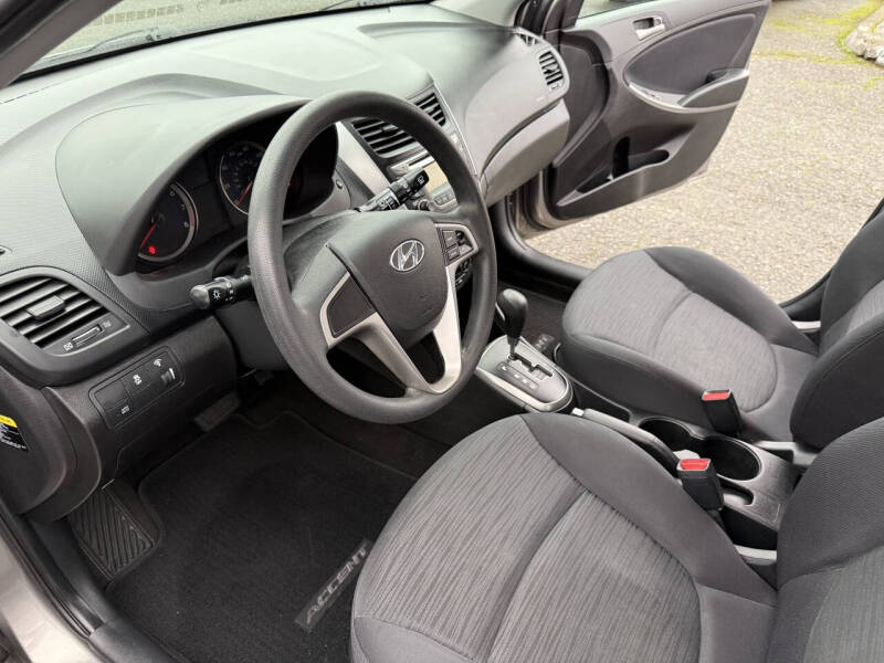 2017 Hyundai Accent SE