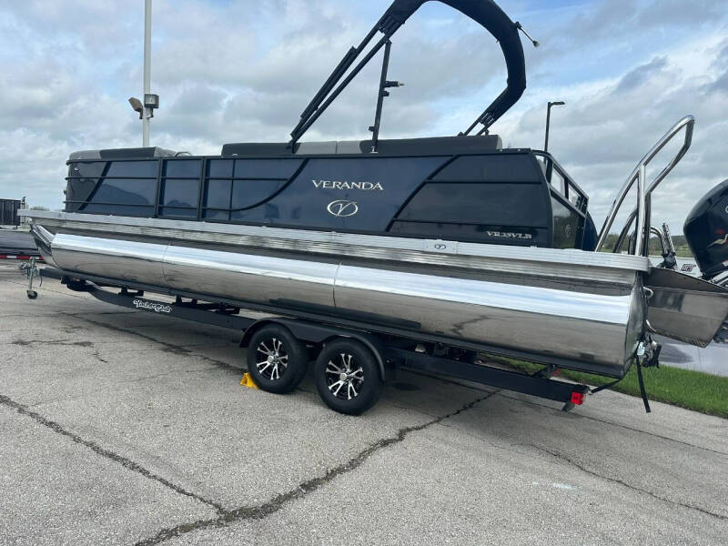 2023 Veranda Pontoon Relax Series