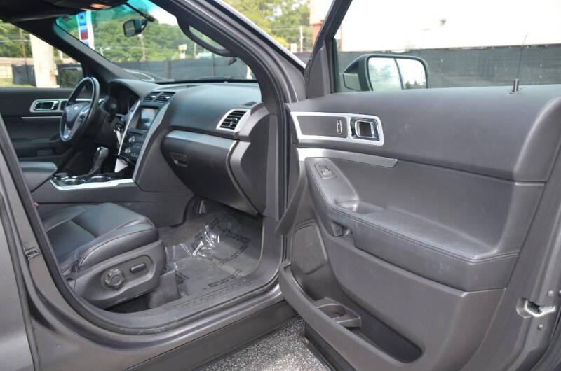 2011 Ford Explorer XLT