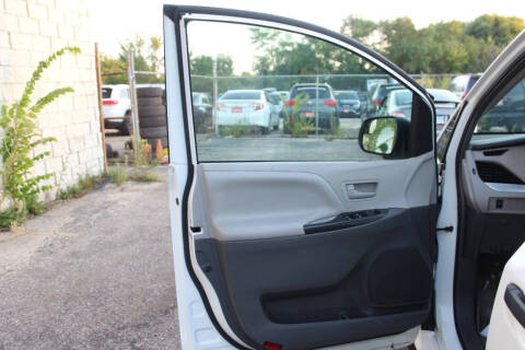 2018 Toyota Sienna L 7-Passenger