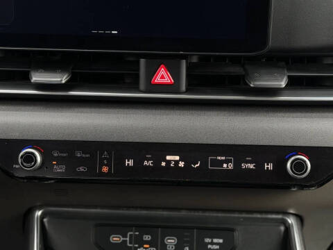 2025 Kia Carnival EX