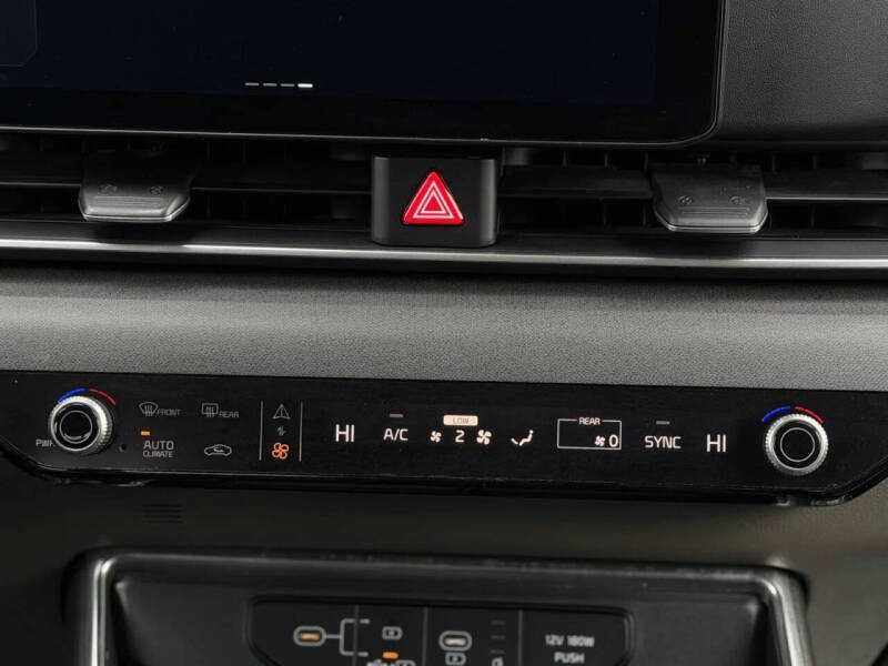 2025 Kia Carnival EX