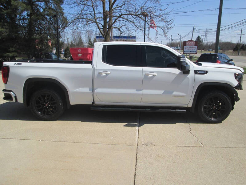 2023 GMC Sierra 1500 Elevation