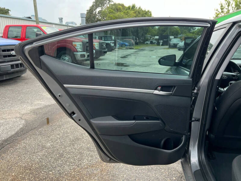 2019 Hyundai Elantra