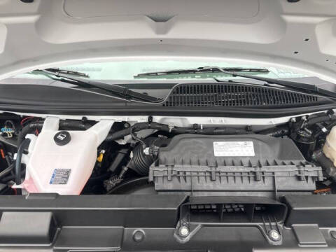 2025 Chevrolet Express 2500