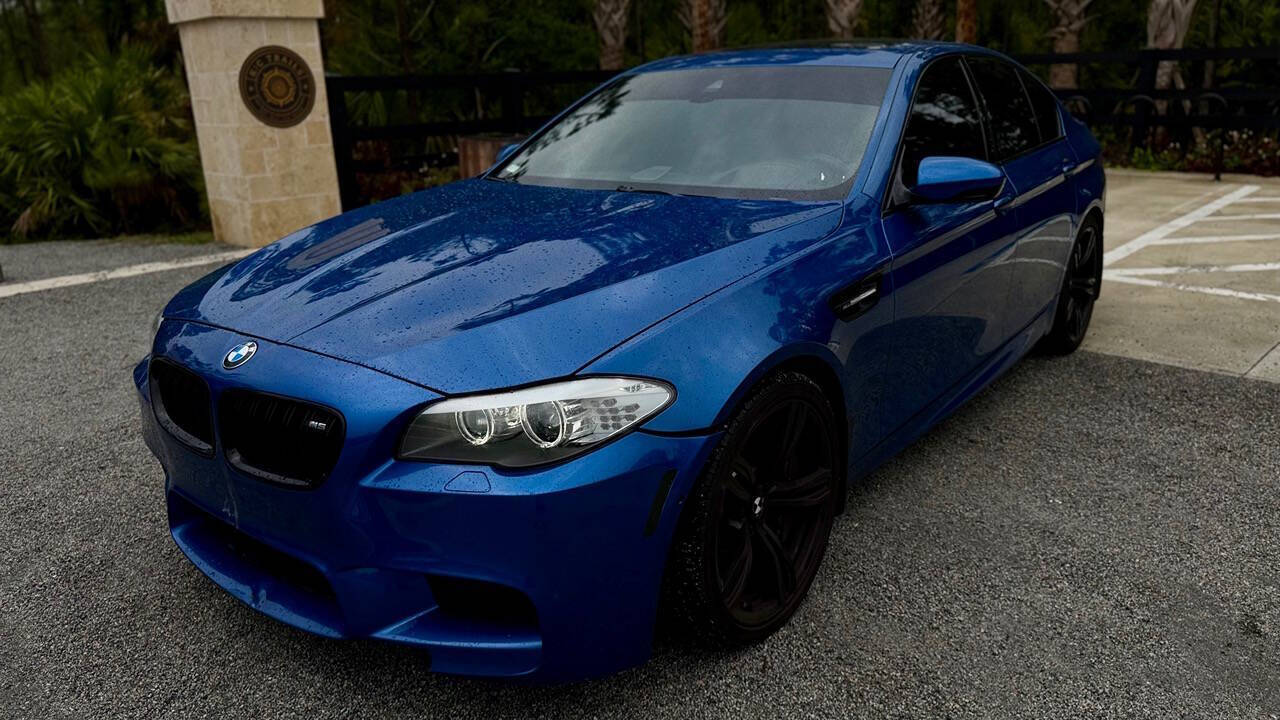 2013 BMW M5 Base 4dr Sedan - Monte Carlo Blue Metallic exterior view 8