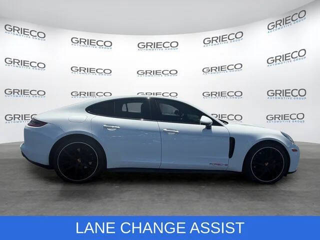 2017 Porsche Panamera 4S