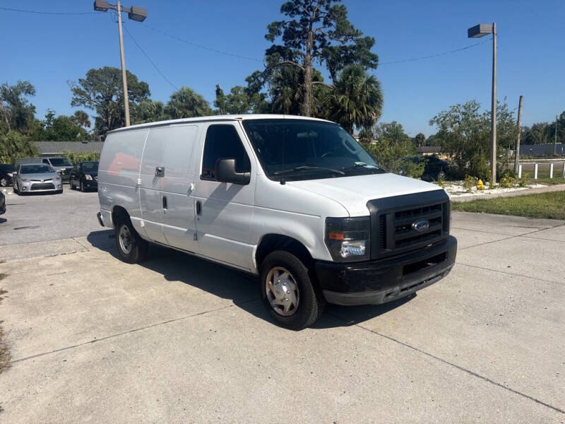 2011 Ford E-Series E-150