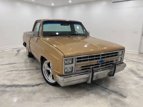 1986 Chevrolet C/K 10 Series for sale at Auto House of Bloomington in Bloomington IL