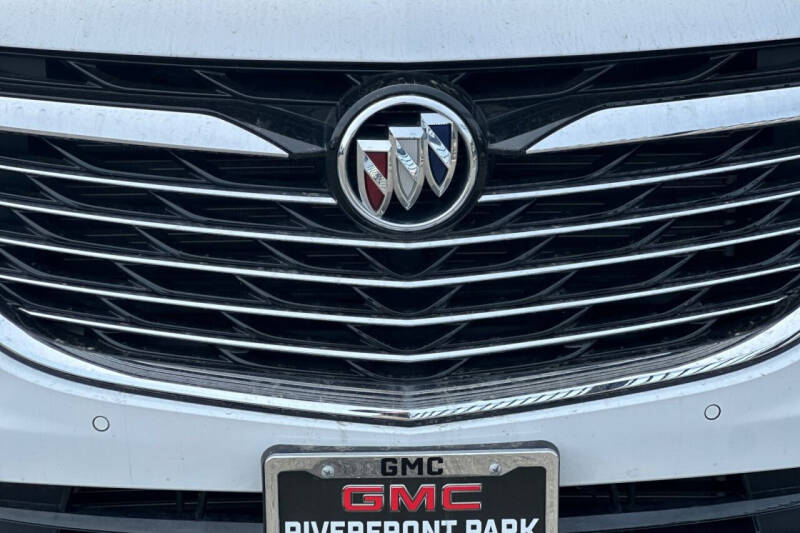 2024 Buick Enclave Essence